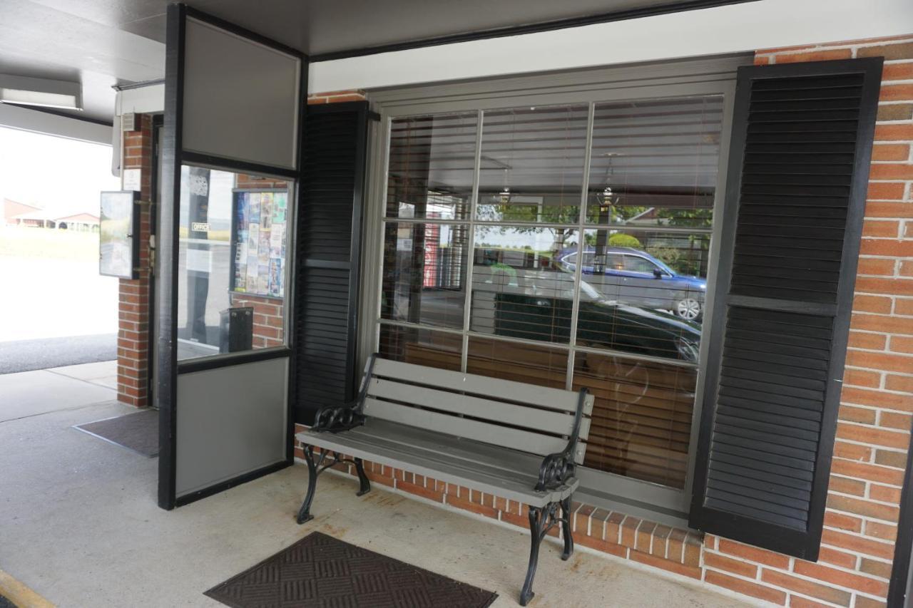 Harvest Drive Family Inn - Renovated Rooms Gordonville Exterior photo